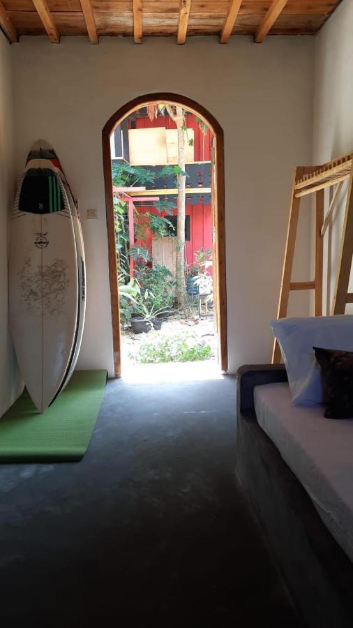 Rumah Nalu Surf Camp Krui Exterior foto