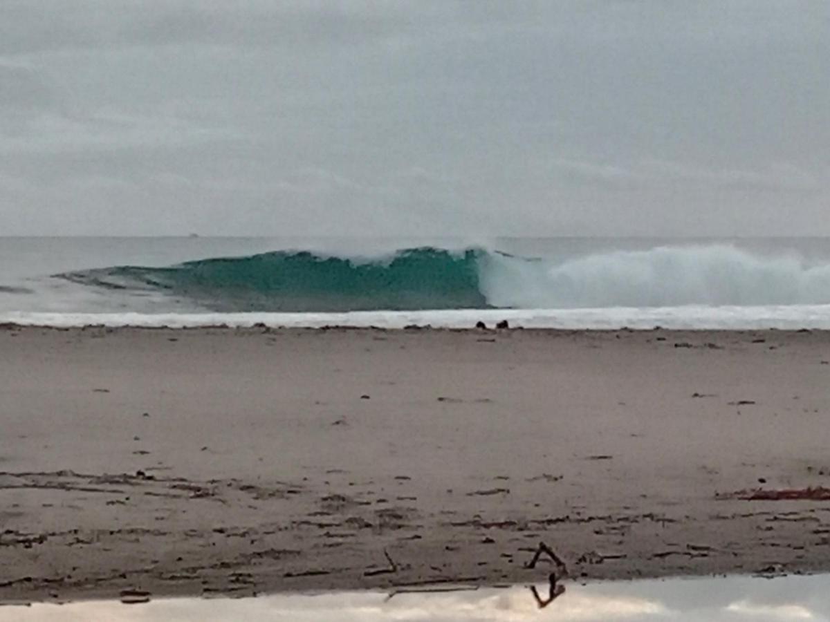 Rumah Nalu Surf Camp Krui Exterior foto