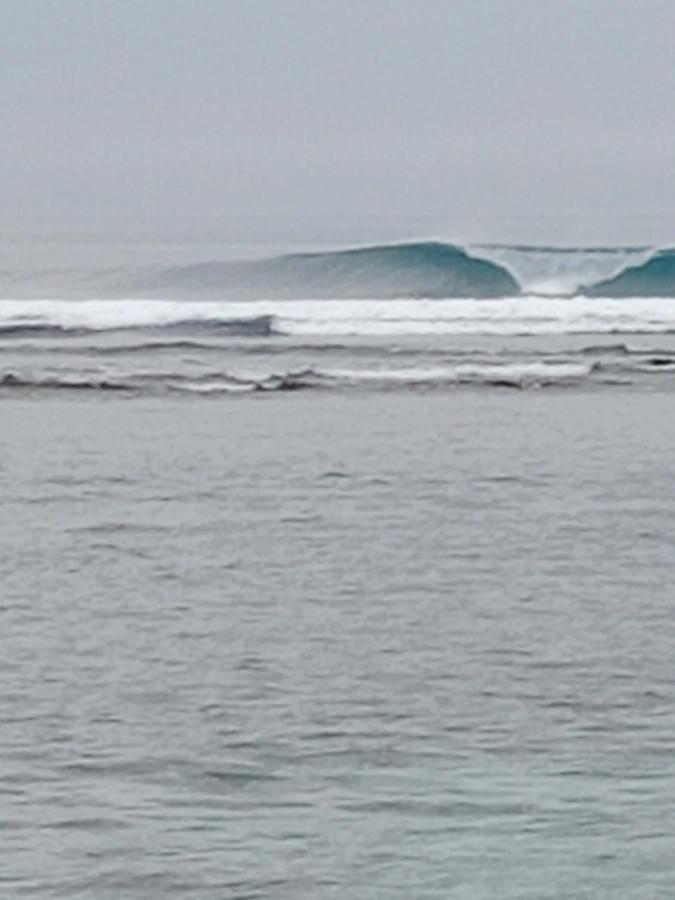 Rumah Nalu Surf Camp Krui Exterior foto